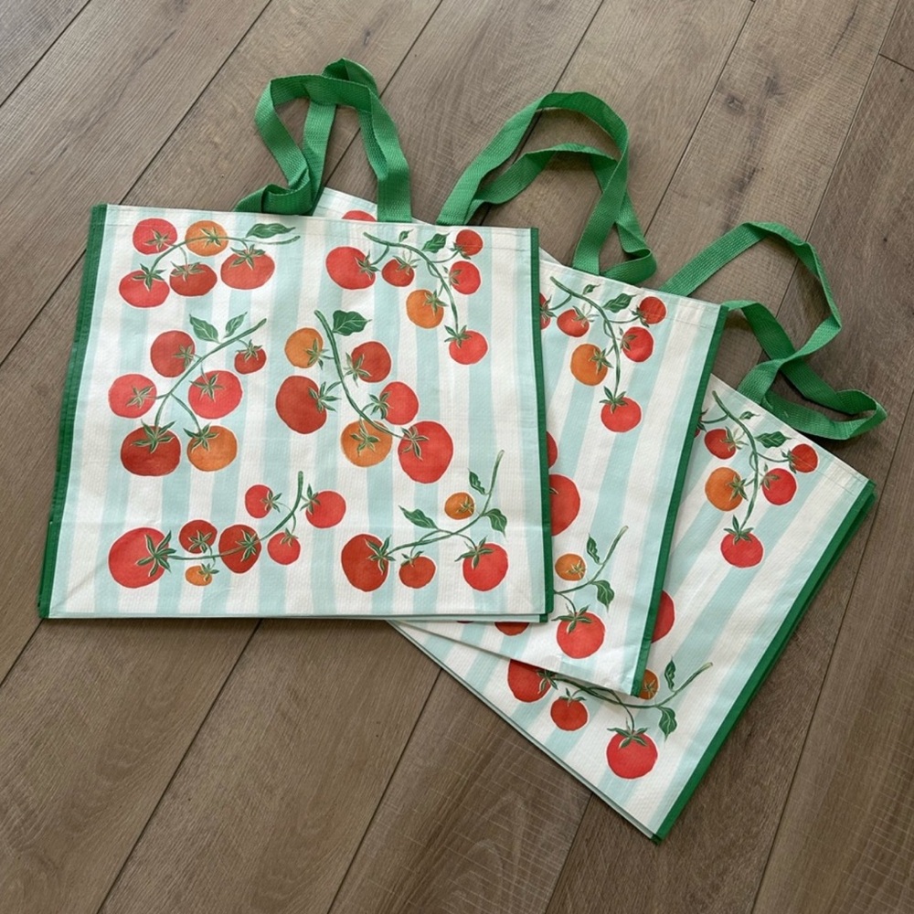 Homegoods TJMaxx Marshalls Viral Tomato Print Shopper Tote Bags Set of 3 NWOT